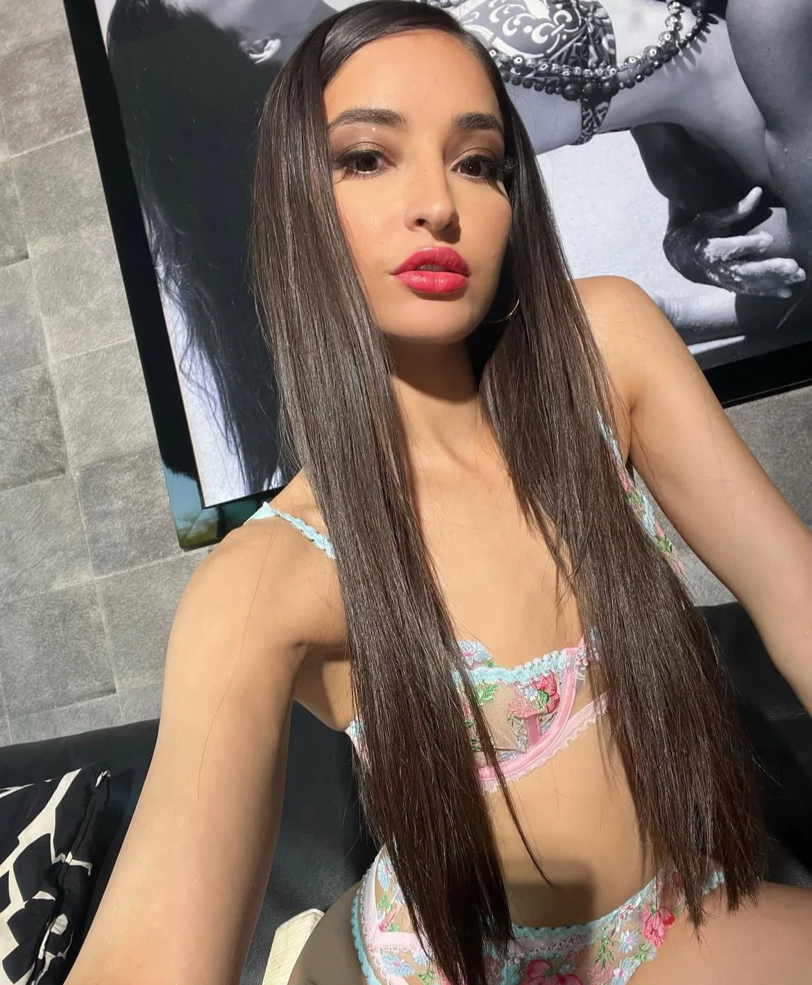Alejandra escort Bristol